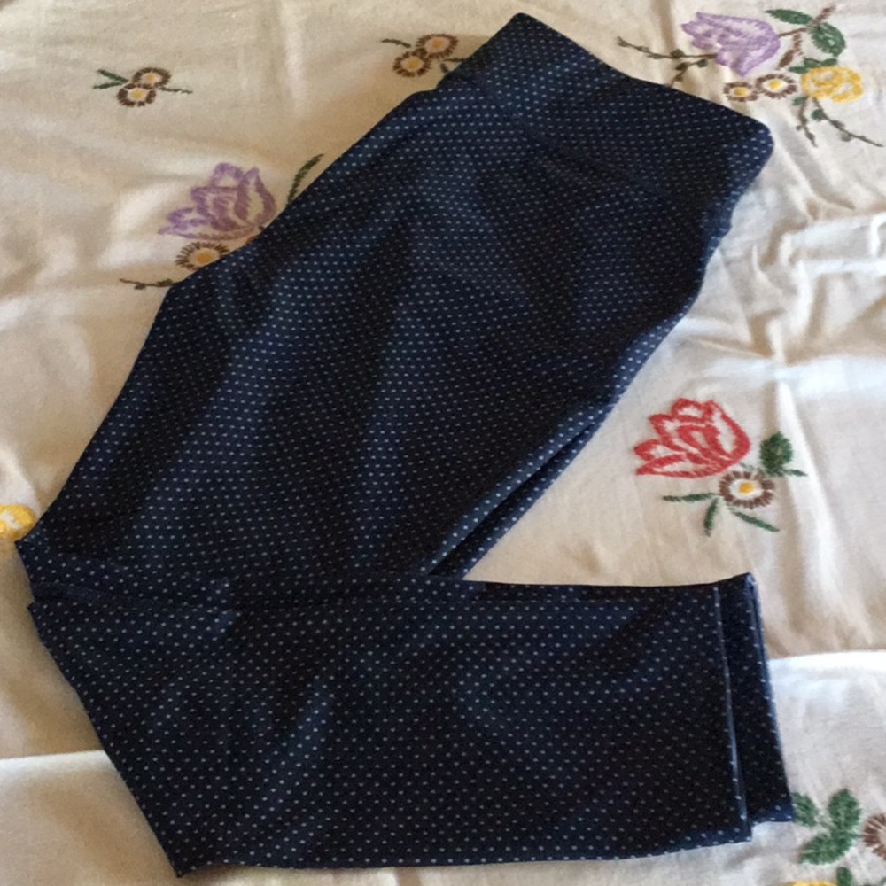 NWOT Chico’s Zenergy Reversible Leggings